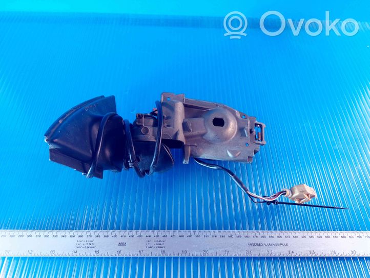 Audi A6 S6 C6 4F Parte dello specchietto retrovisore della portiera anteriore 8E1858531L