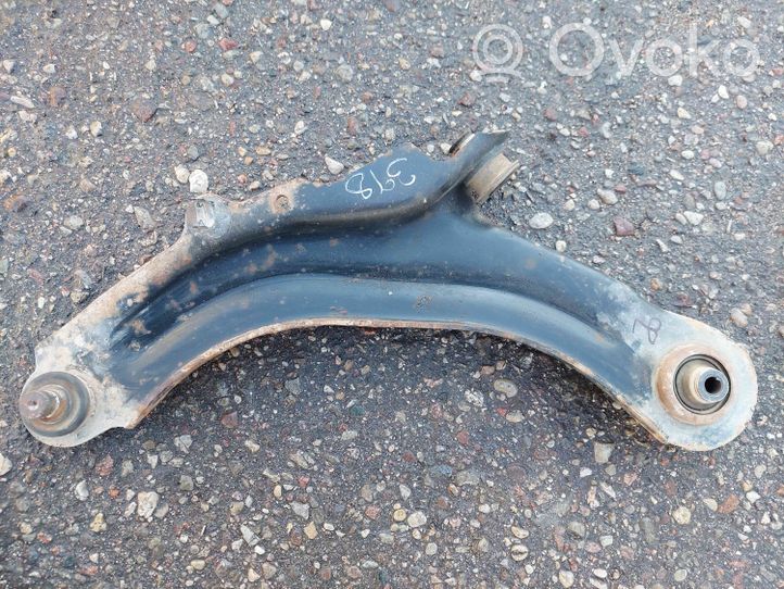 Renault Megane II Braccio di controllo sospensione anteriore inferiore/braccio oscillante 8200298454