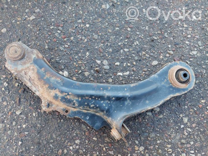 Renault Megane II Braccio di controllo sospensione anteriore inferiore/braccio oscillante 8200298454