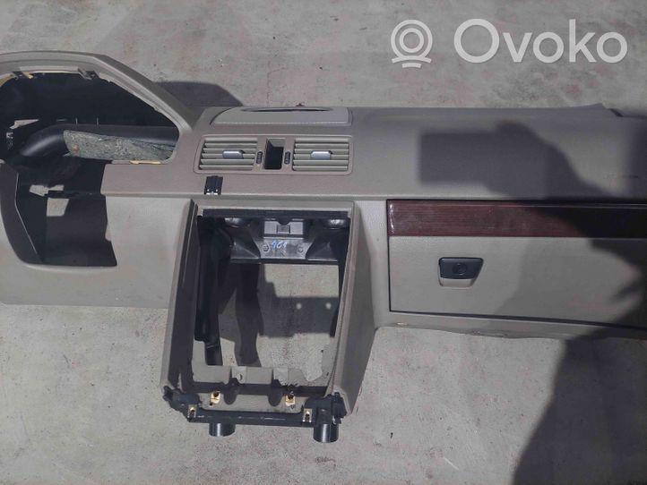 Volvo XC90 Deska rozdzielcza 3409391