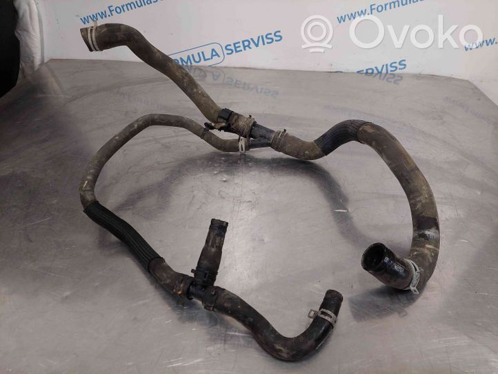 Ford Focus Tubo flessibile del liquido di raffreddamento del motore JX618B273VD