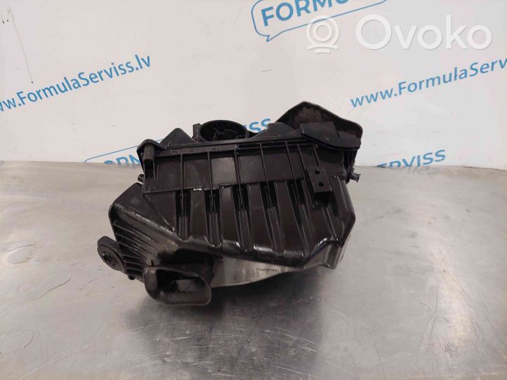 Audi A4 S4 B7 8E 8H Filtro dell’aria 03G133835B