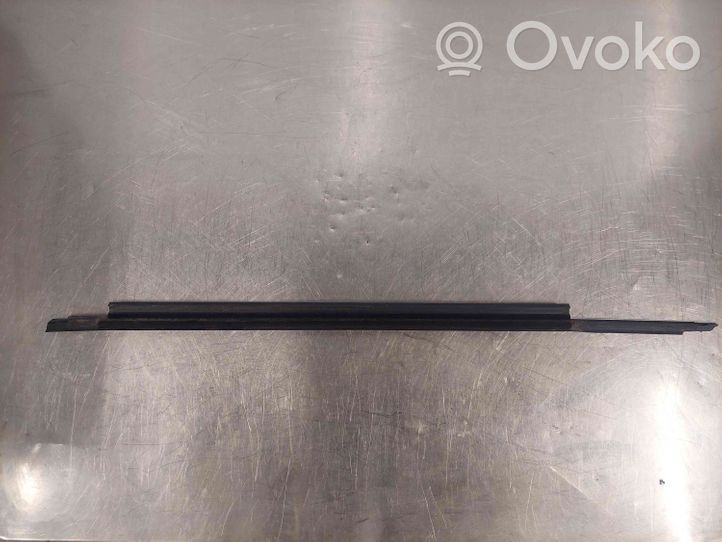 Audi A4 S4 B8 8K Rivestimento modanatura del vetro della portiera anteriore 8K0853284F