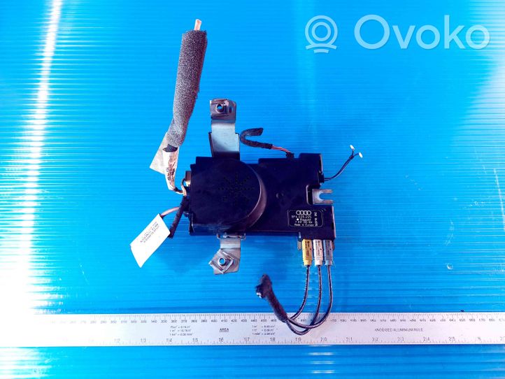 Audi A3 S3 8P Amplificateur d'antenne 8P4035225