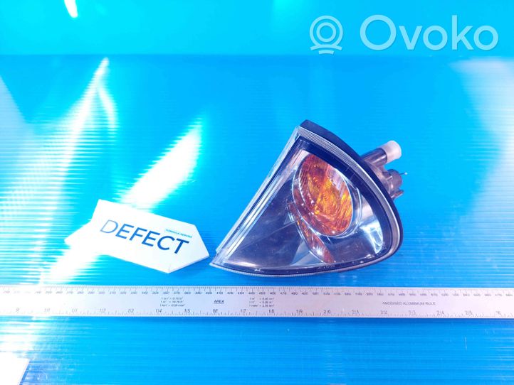 Toyota Avensis T220 Front indicator light 8152005030