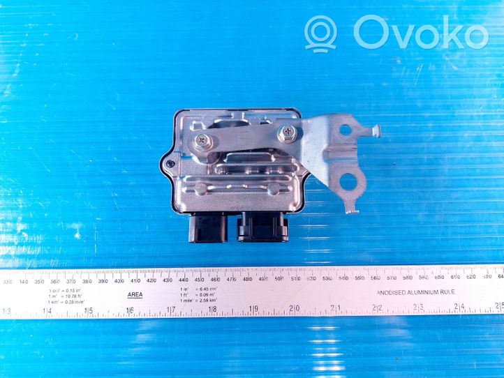 Toyota Sienna XL40 IV Fuel injection pump control unit/module 895710R010