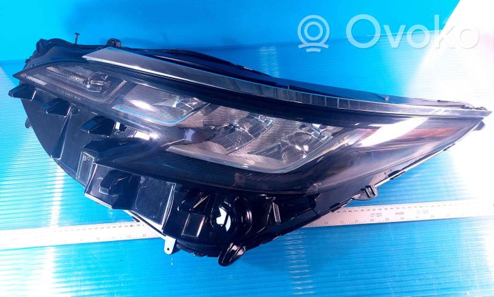 Toyota Sienna XL40 IV Faro/fanale 8115008100