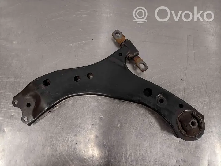 Toyota Sienna XL40 IV Triangle bras de suspension supérieur arrière 