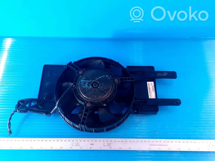 Ford Focus Ventilateur de refroidissement de radiateur électrique BV618C607SC