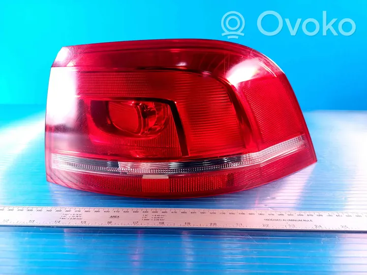 Volkswagen PASSAT B7 Lampa tylna 3AF945096E