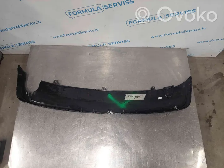 Volkswagen Jetta VI Moulure inférieure de pare-chocs arrière 5C6807521A