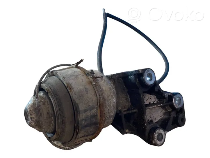 Volvo V70 Supporto di montaggio del motore 30741567