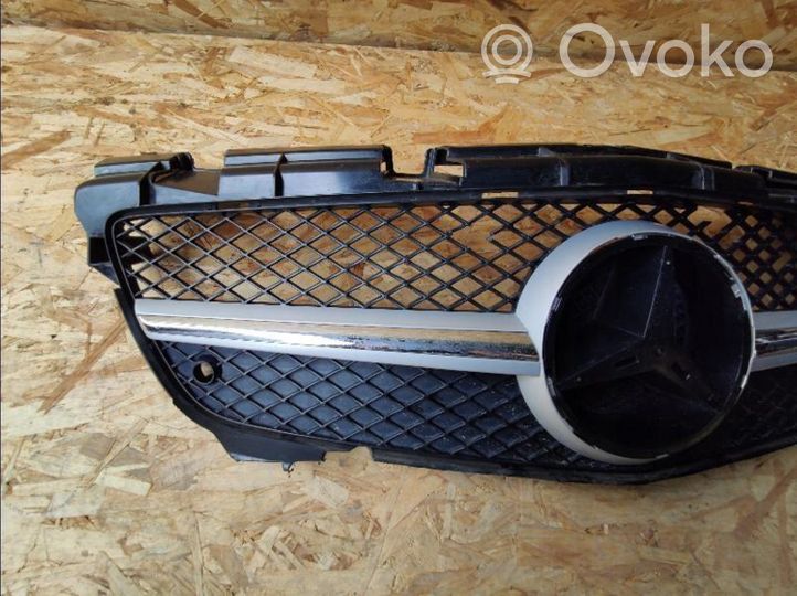 Mercedes-Benz SLK R172 Grille de calandre avant A1728880160