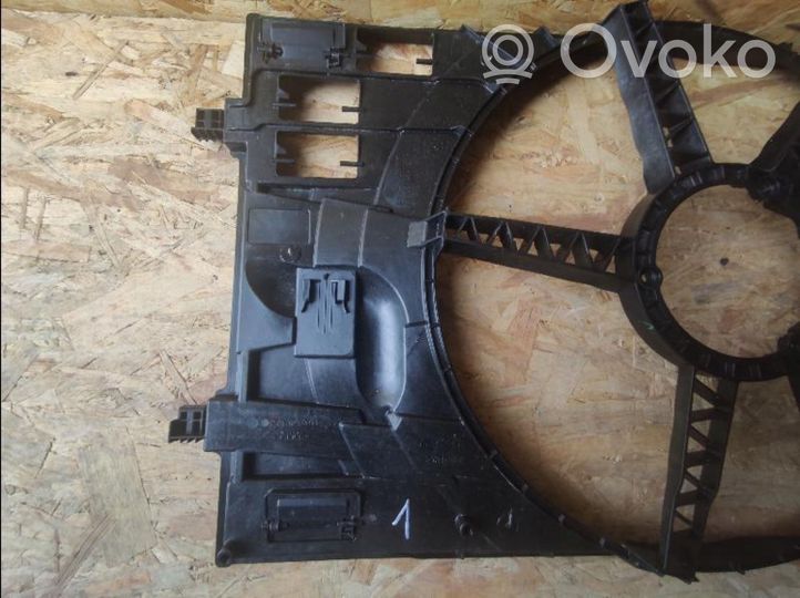 Volkswagen Golf VIII Convogliatore ventilatore raffreddamento del radiatore 