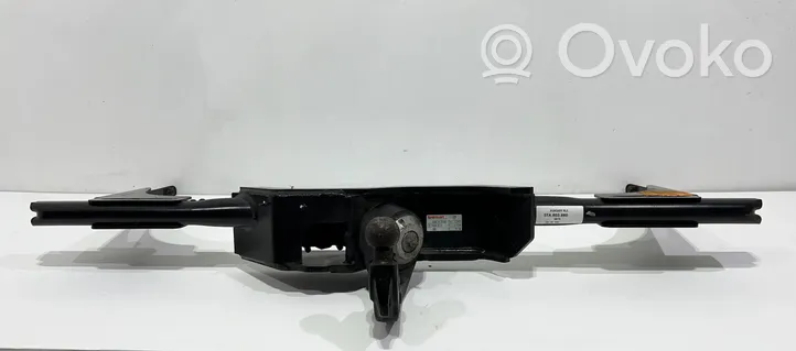 Volkswagen Touran III Tow bar 5TA803880