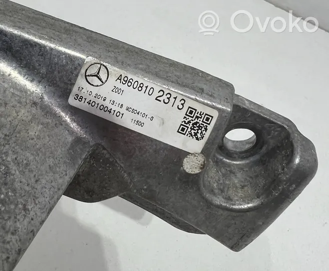 Mercedes-Benz Actros Etuoven sähköinen sivupeili A9608102313