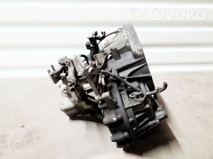 Nissan Primera Scatola del cambio manuale a 6 velocità 7701717775