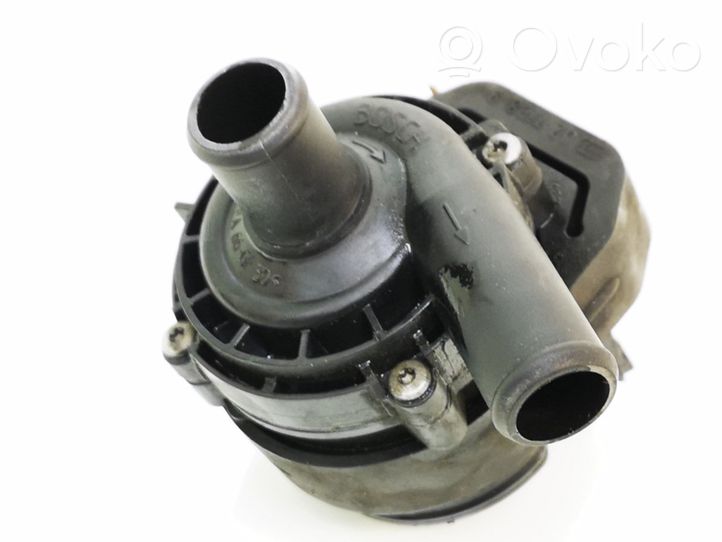 Mercedes-Benz ML W164 Pompe à eau de liquide de refroidissement A2118350028