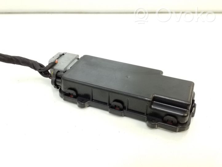 Mercedes-Benz ML W164 Navigacijos (GPS) valdymo blokas R10028419