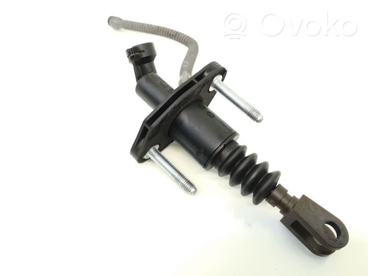 Opel Zafira B Clutch slave cylinder 90581566