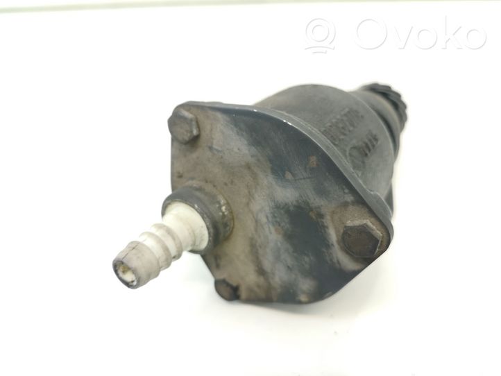Volkswagen PASSAT B5 Pompa podciśnienia / Vacum 038207A