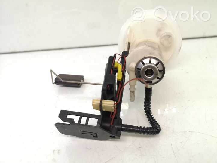 BMW 5 E60 E61 Fuel level sensor 6765843