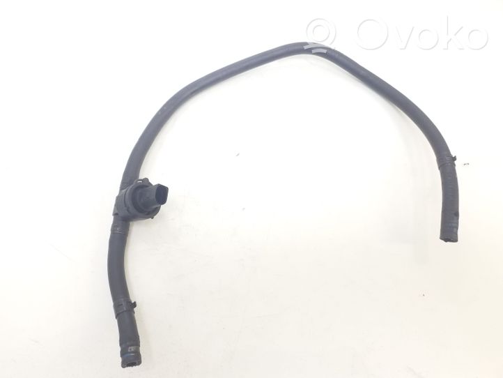 Volkswagen PASSAT B5.5 Fuel line pipe 038906081B