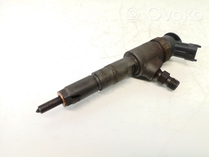 Volkswagen Golf I Fuel injector 786280