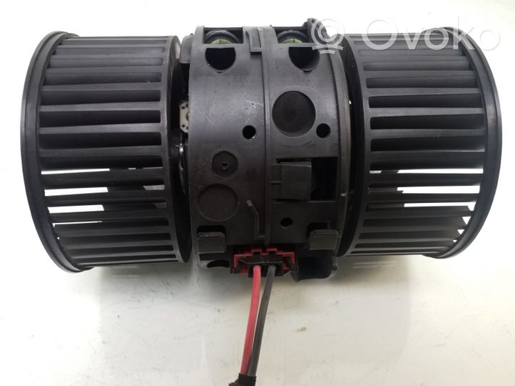 Renault Megane III Ventola riscaldamento/ventilatore abitacolo T1001277N