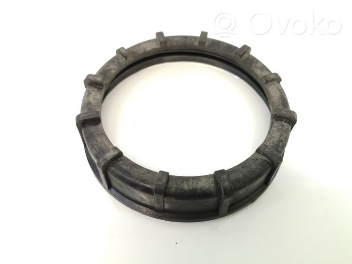 Volkswagen PASSAT B5.5 Anello/dado di bloccaggio della vite della pompa del carburante nel serbatoio 321201375A