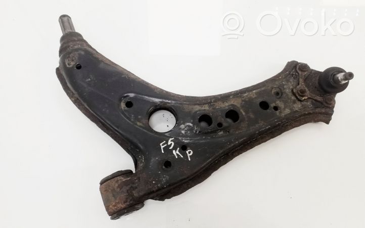 Volkswagen Polo IV 9N3 Braccio di controllo sospensione anteriore 407157C