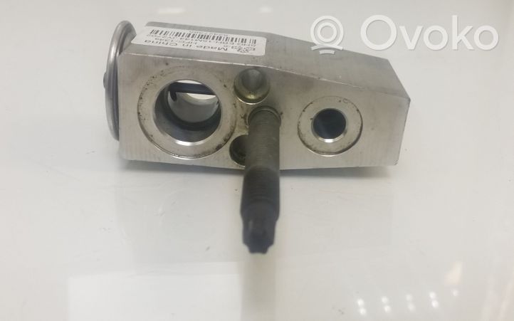Opel Insignia A Ilmastointilaitteen laajennusventtiili (A/C) 52427385