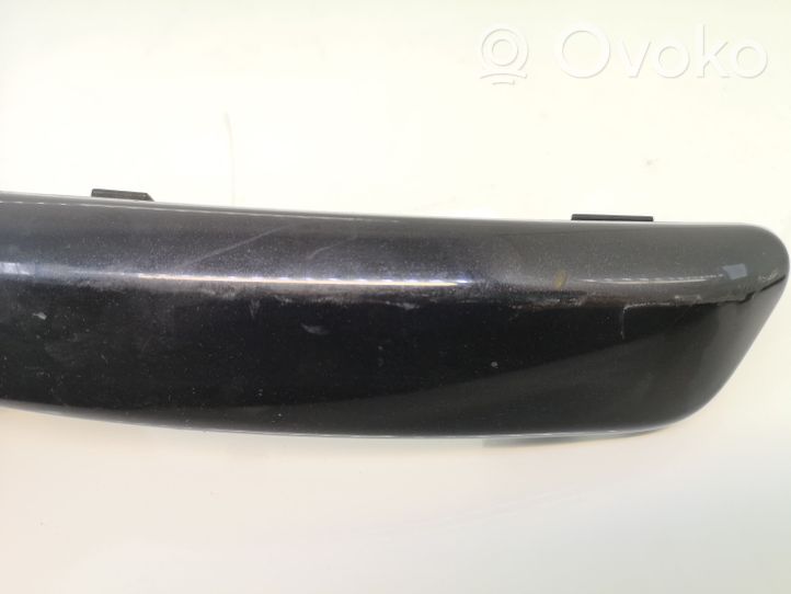 Volkswagen Polo IV 9N3 Modanatura separatore del paraurti anteriore 6Q0807717A