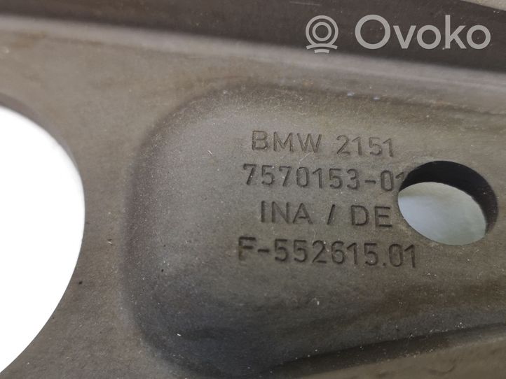 BMW 1 E81 E87 Łapa / Widełki wyciskowe sprzęgła 7564027