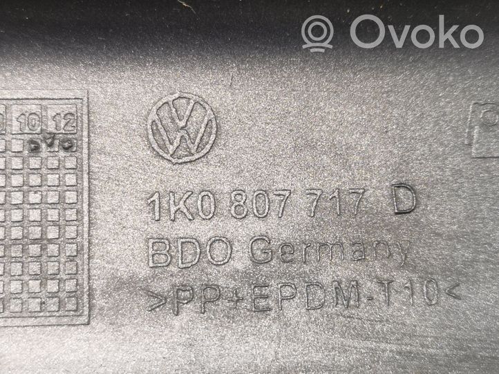 Volkswagen Golf V Priekšpusē dekoratīva bampera uzlikas 1K0807717D