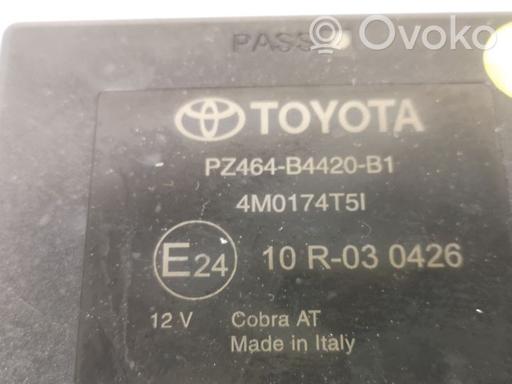 Toyota Verso Pysäköintitutkan (PCD) ohjainlaite/moduuli 4M0174T5I