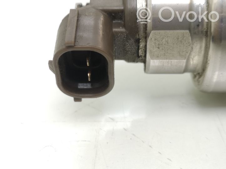 Opel Astra H Injecteur de carburant 8973762701