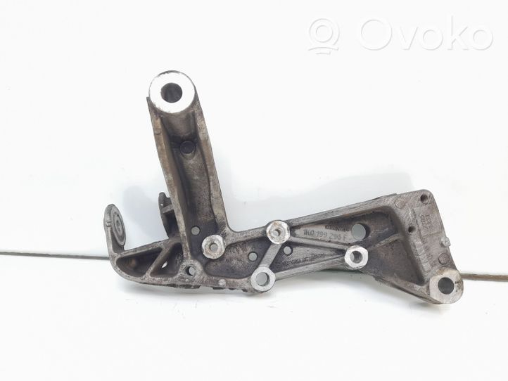 Volkswagen Jetta V Front lower control arm/wishbone 1K0199296F