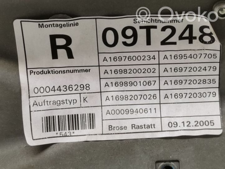Mercedes-Benz B W245 Mechanizm podnoszenia szyby przedniej bez silnika A1697203079