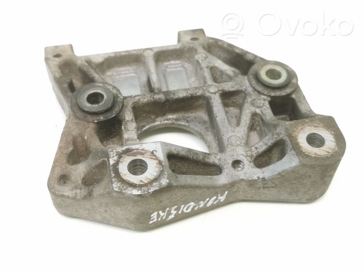 Mazda 6 Support de compresseur de clim RF7L15810