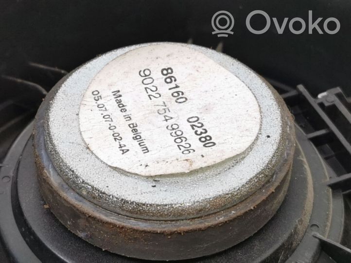 Toyota Avensis T250 Enceinte de porte arrière 8616002380