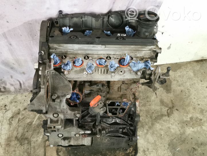 Volkswagen PASSAT B6 Moottori CAY
