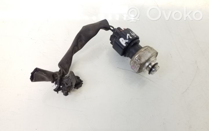 Toyota Avensis T250 Air conditioning (A/C) pressure sensor 4990007880