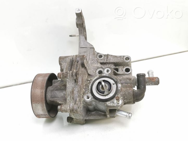 Mazda 6 Pompe de circulation d'eau R2AA1501