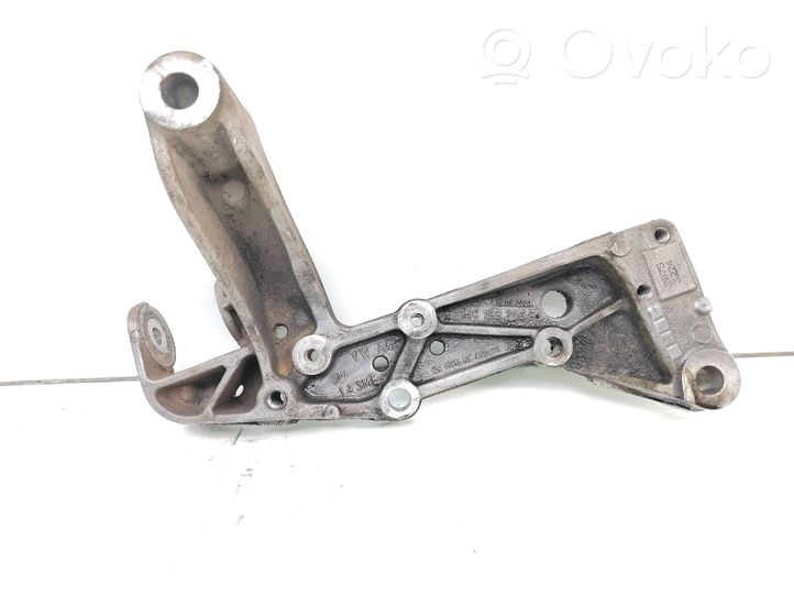 Volkswagen Jetta V Front lower control arm/wishbone 1K0199296E