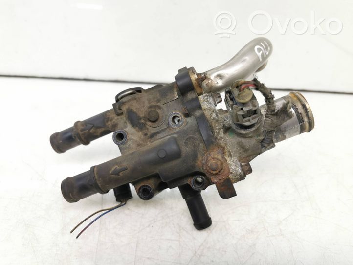 Opel Zafira B Boîtier de thermostat / thermostat 12992383