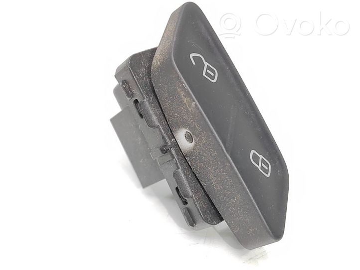 Volkswagen Golf VII Central locking switch button 5G0962125A