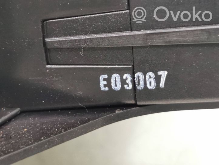 Volvo S80 Silniczek podnoszenia szyby drzwi tylnych 1174081A
