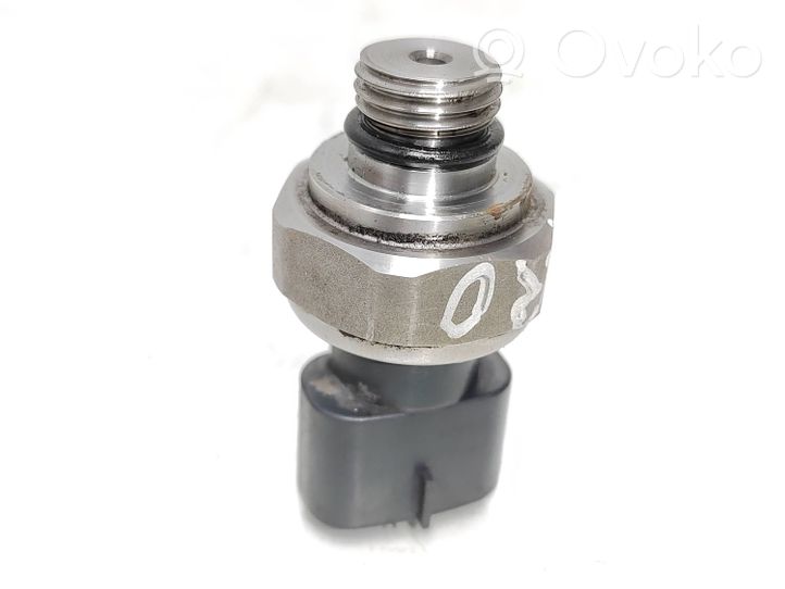 Toyota Avensis T250 Sensore di pressione dell’olio 8944851010