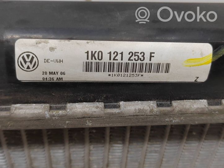 Volkswagen PASSAT B6 Dzesēšanas šķidruma radiators 1K0121253F